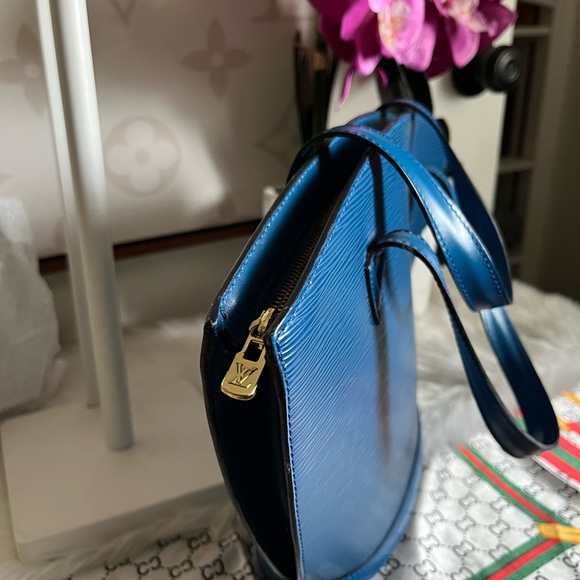 #027 LV EPI BLUE LEATHER BAG - Picture 7 of 9